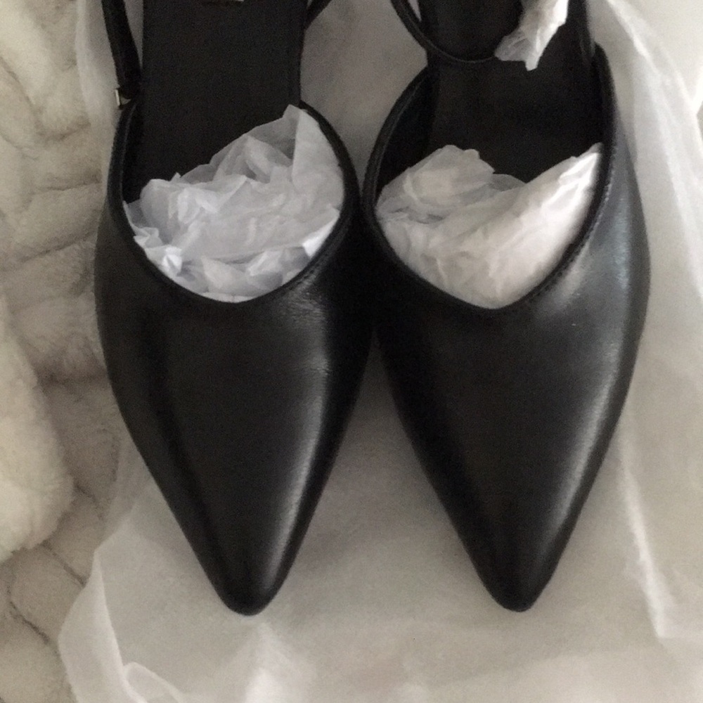 NWT Convertible Leather Heels